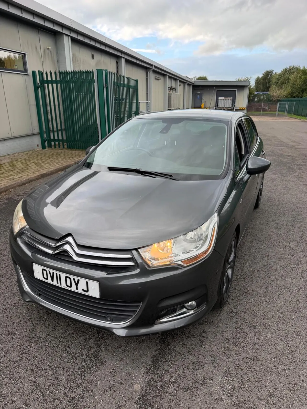 Citroen C4 2011 photo 4