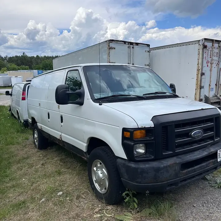 Ford E-250
