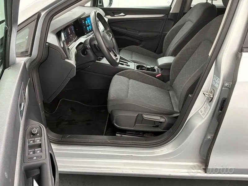 Volkswagen Golf Variant 2023 photo 4