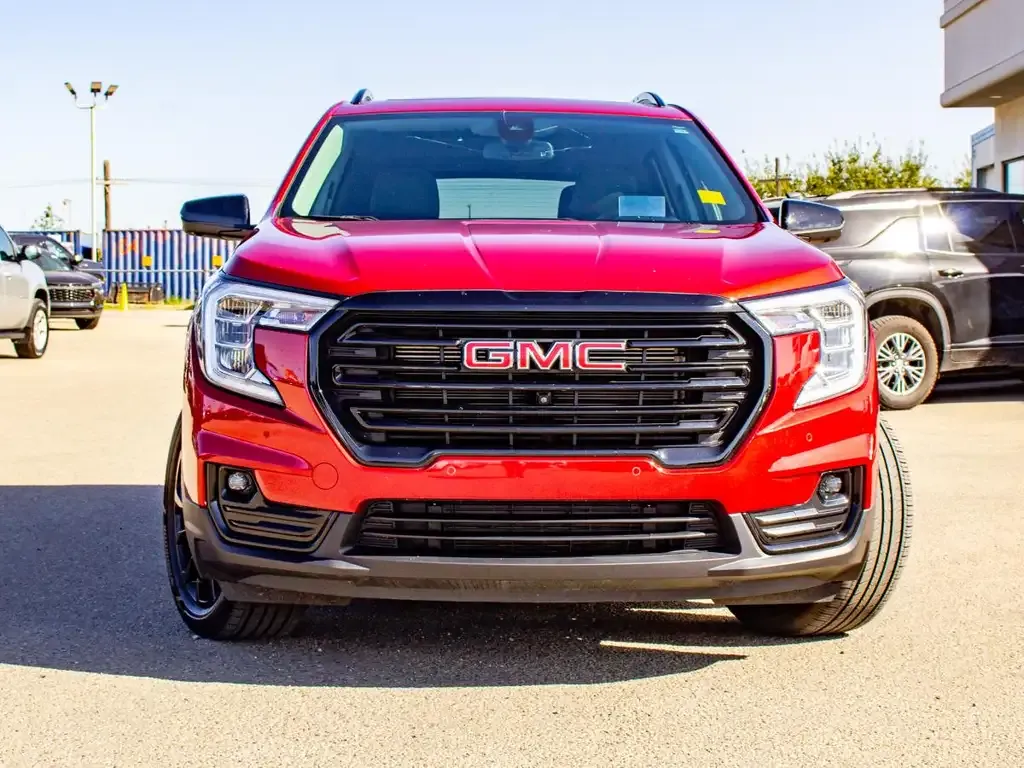 GMC Terrain 2024 photo 3