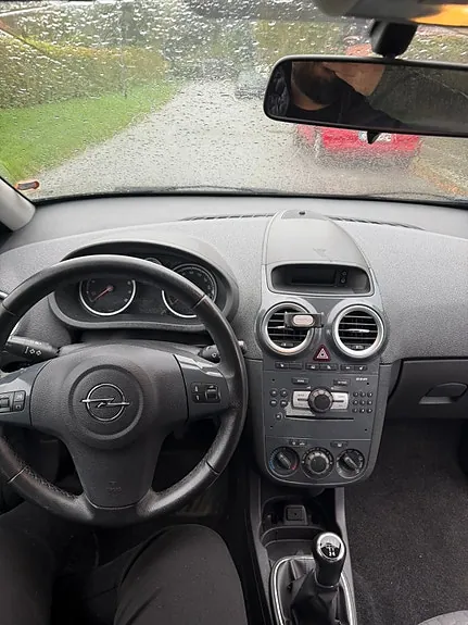 Opel Corsa 2012 photo 3