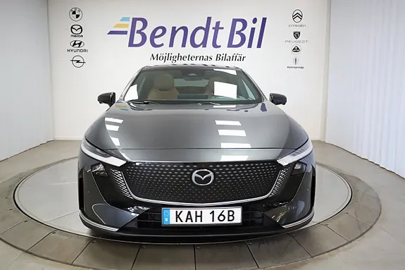 Mazda 6E 2025 photo 2