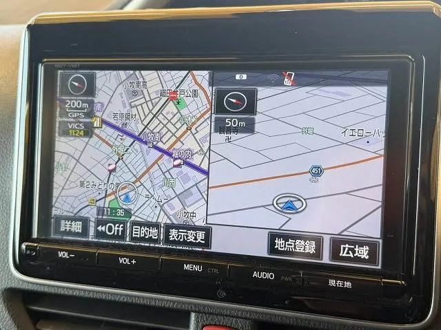 Toyota Vocsei 2018 photo 3