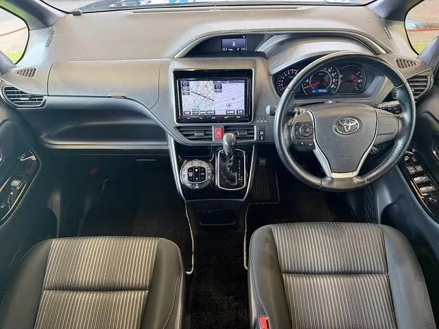 Toyota Vocsei