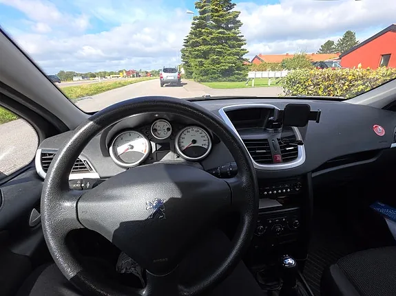 Peugeot 207 Sw 2010 photo 5