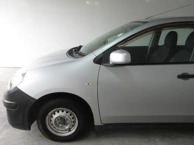 Nissan Ad 2012 photo 5