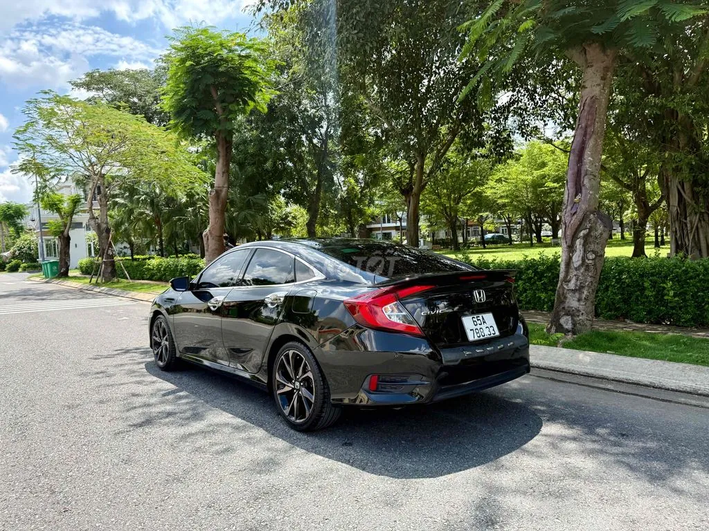 Honda Civic 2020 photo 5