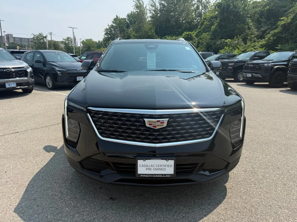 Cadillac Xt4 2024 photo 2