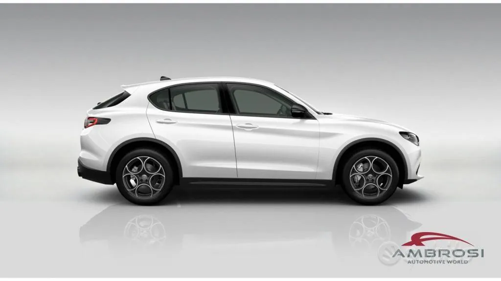 Alfa Romeo Stelvio 2026 photo 2