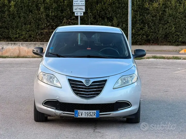 Lancia Ypsilon 2014 photo 3