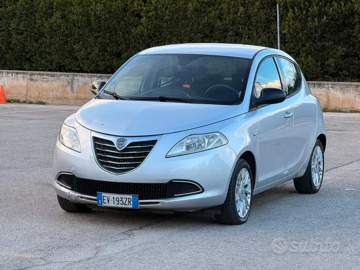 Lancia Ypsilon 2014 photo 5