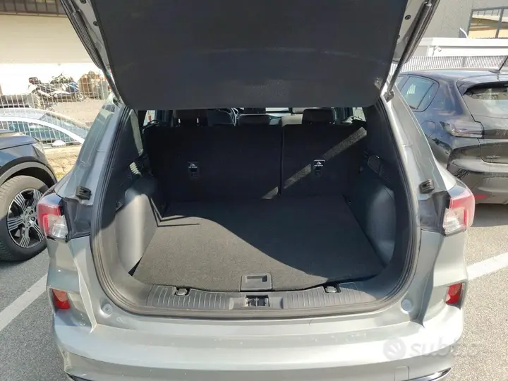 Ford Kuga 2022 photo 5