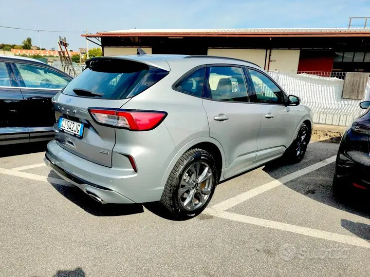 Ford Kuga 2022 photo 4