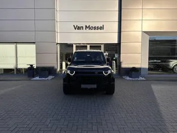 Land Rover Defender 2026 photo 2