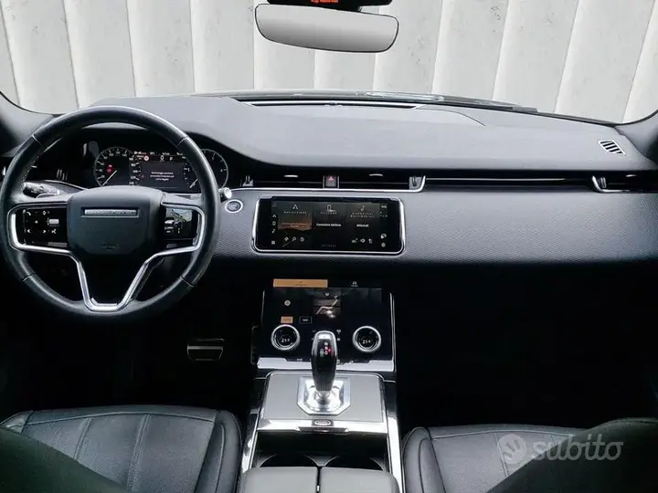 Land Rover Evoque 2022 photo 4
