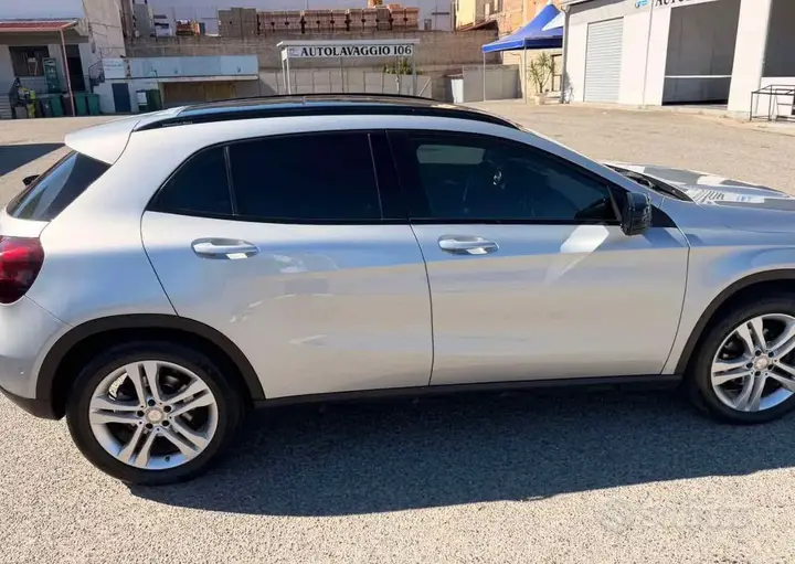 Mercedes-Benz Gla 2017 photo 2