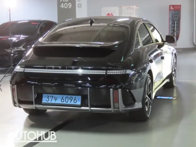 Hyundai Ioniq6 2023 photo 3