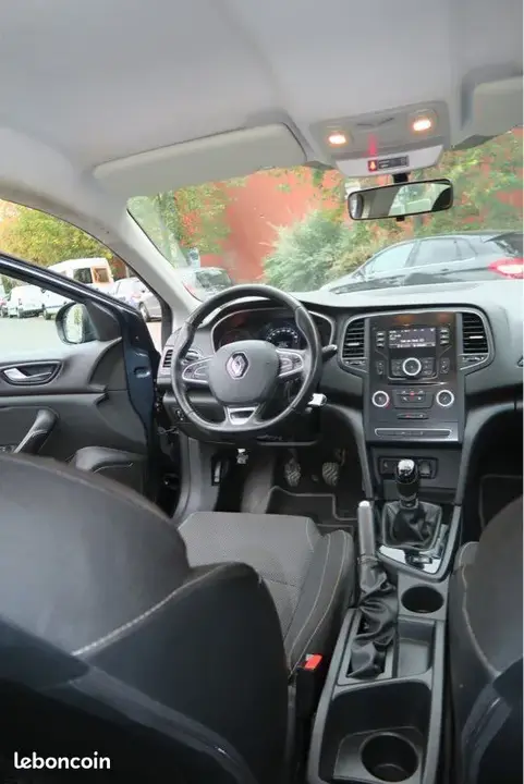 Renault Megane 2019 photo 5