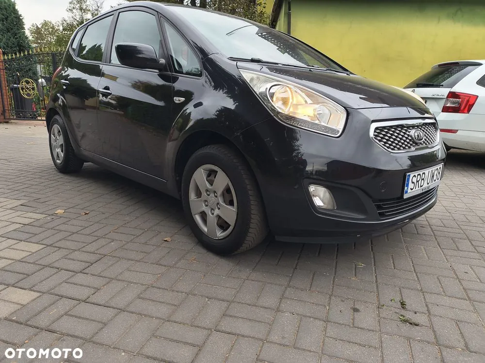Kia Venga 2011 photo 2