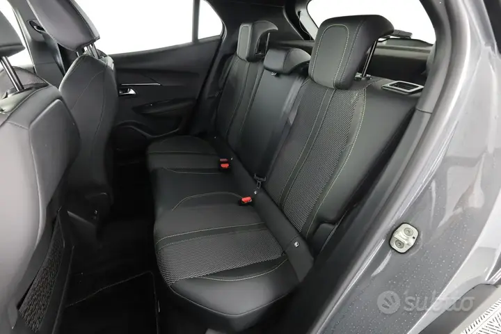 Peugeot 2008 2025 photo 3