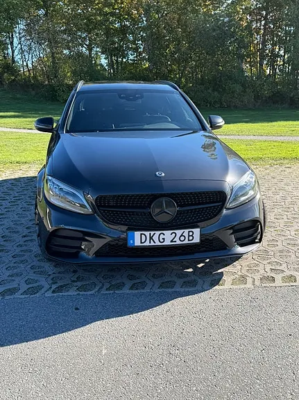Mercedes-Benz C300 2021 photo 2