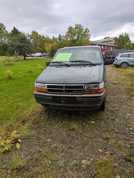 Chrysler Voyager 1995 photo 2