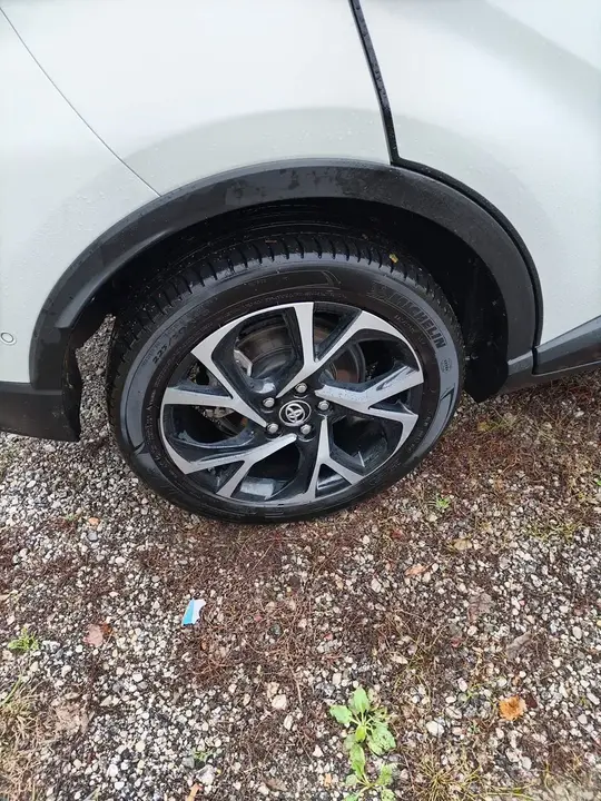 Toyota C-Hr 2019 photo 3