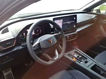 Cupra Leon 2023 photo 3