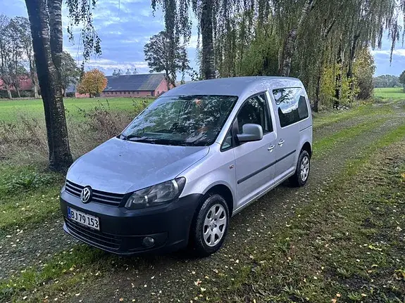 Volkswagen Caddy 2011 photo 2