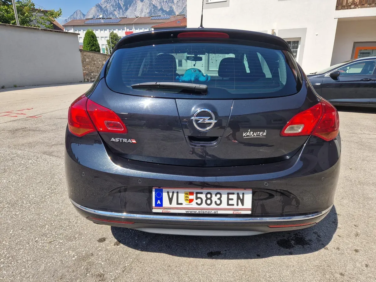 Opel Astra 2015 photo 3