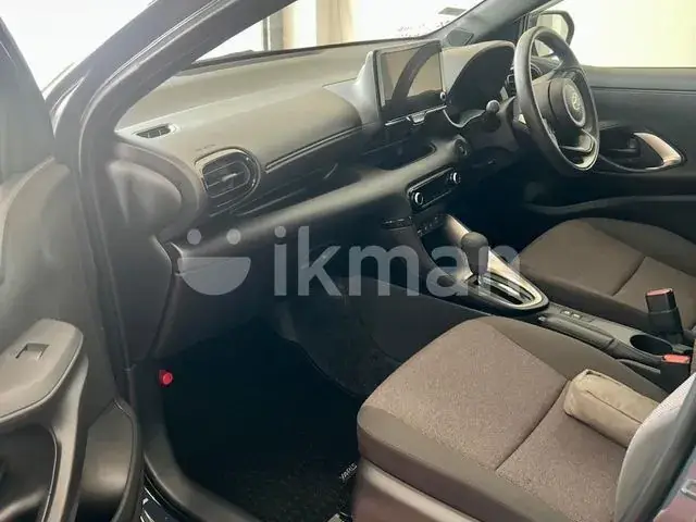 Toyota Yaris 2024 photo 2
