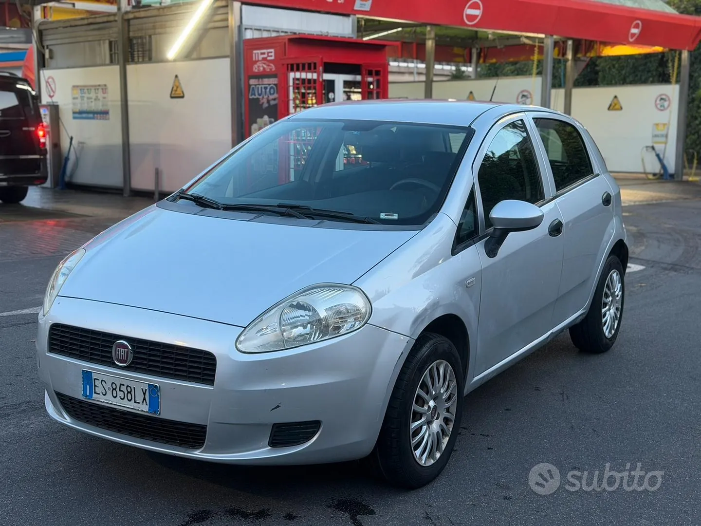 Fiat Grande Punto 2013 photo 2