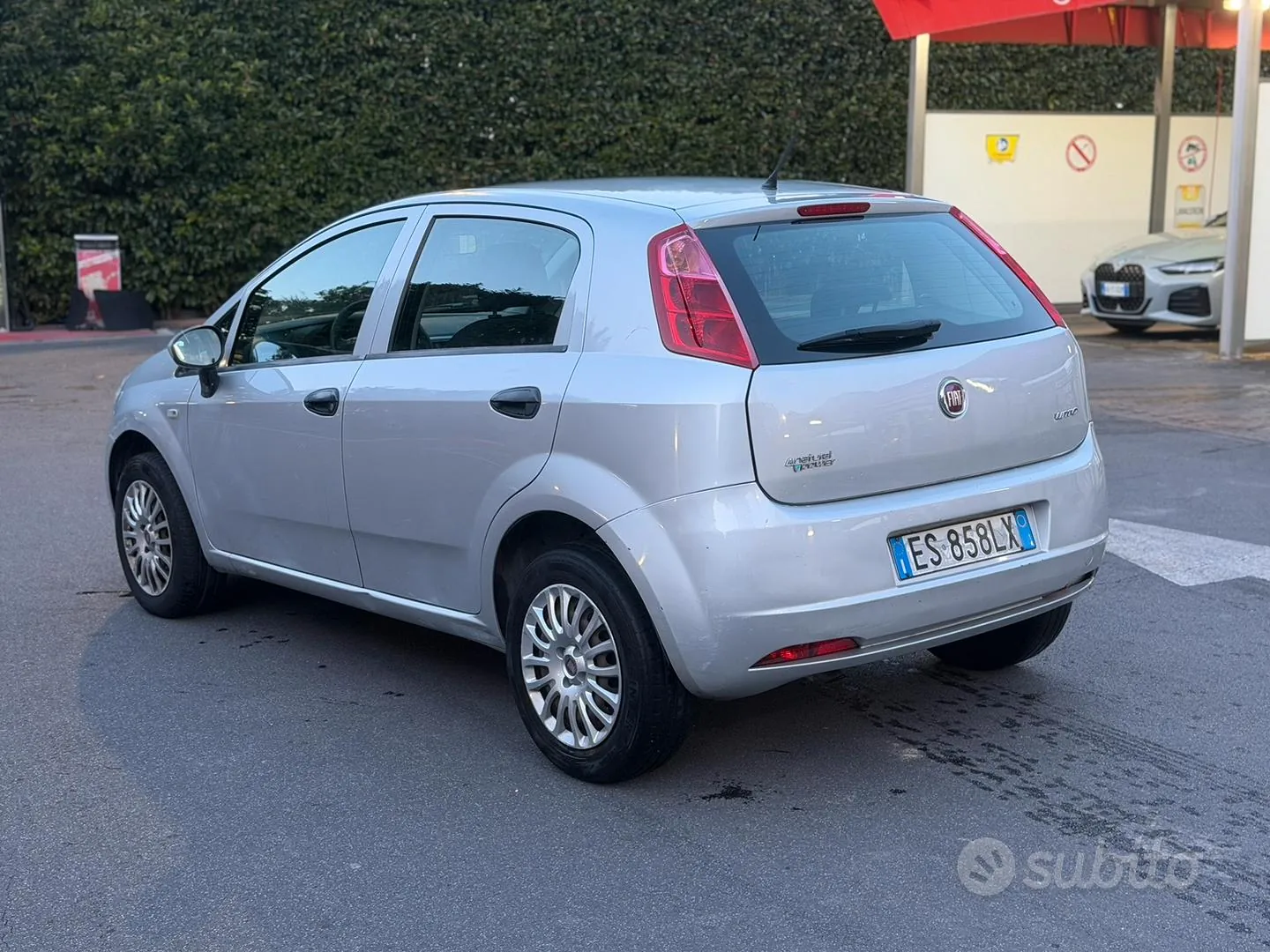 Fiat Grande Punto 2013 photo 3