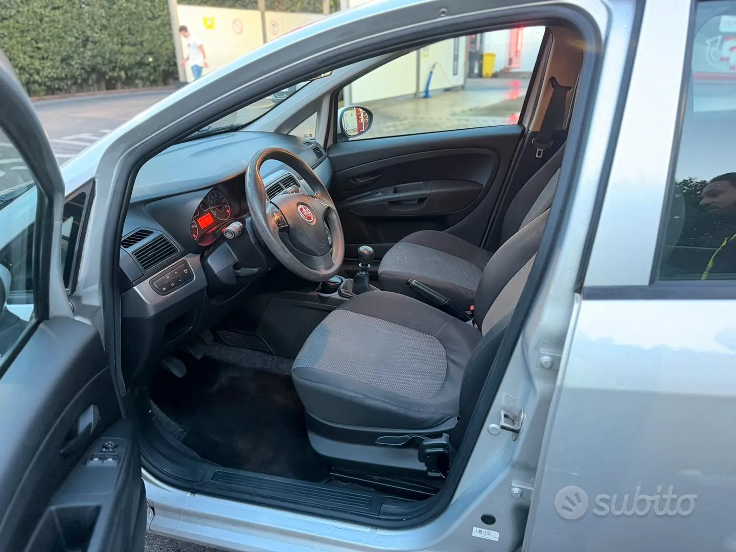 Fiat Grande Punto 2013 photo 5