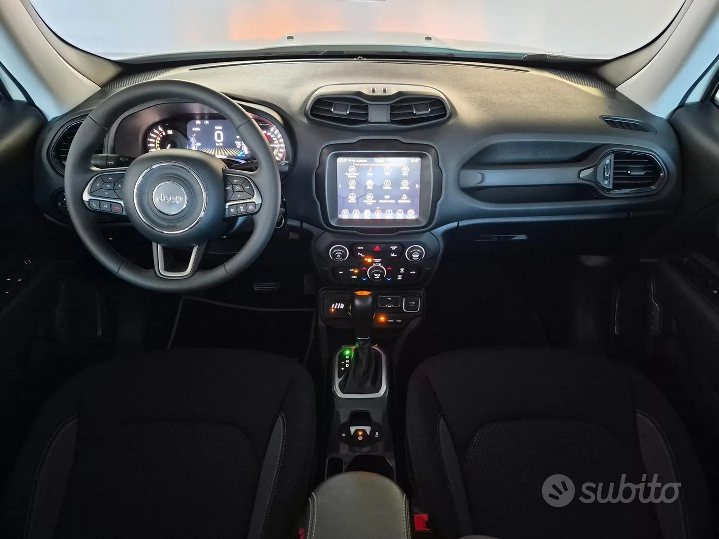 Jeep Renegade 2022 photo 2