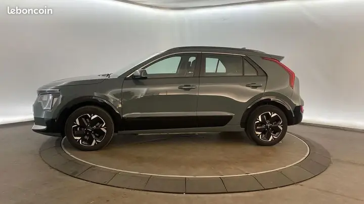 Kia Niro 2023 photo 3
