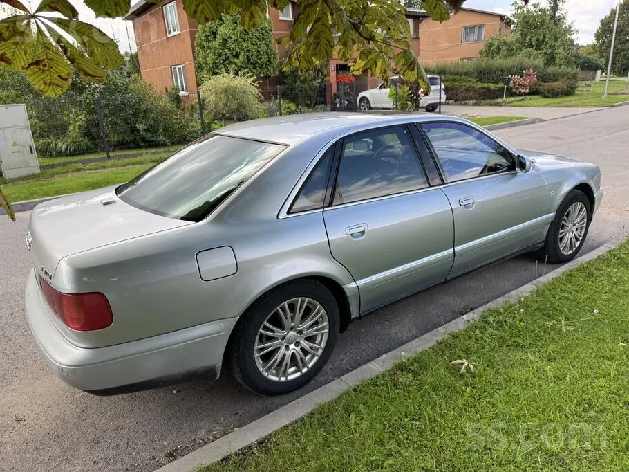 Audi A8 1998 photo 5