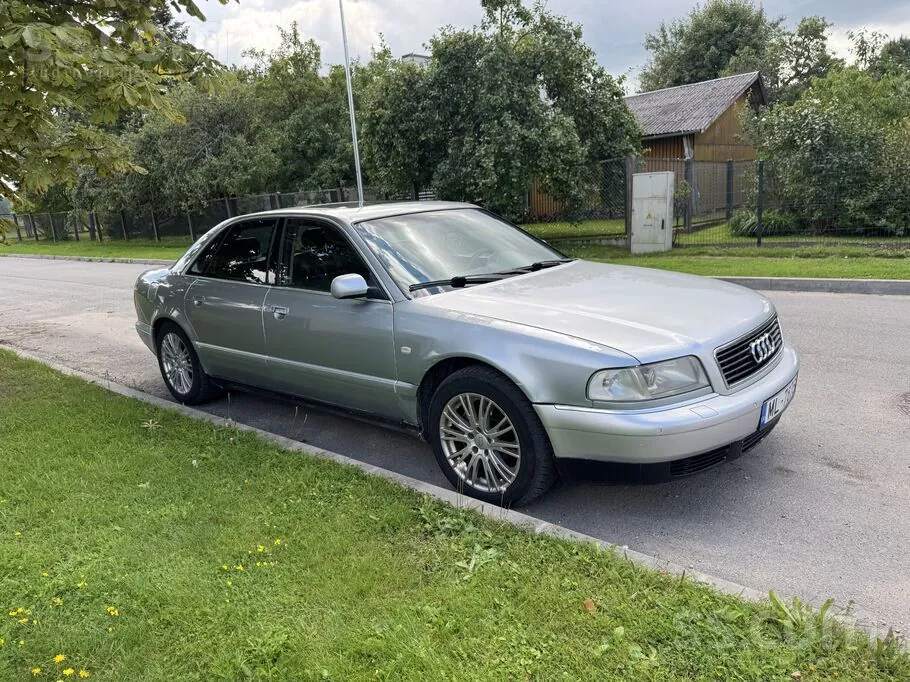 Audi A8