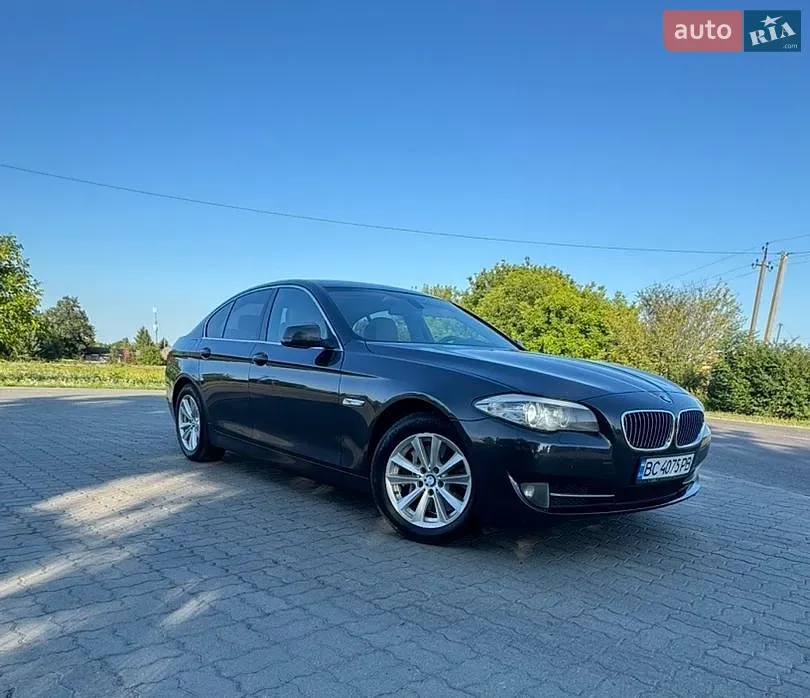 BMW 5 Series 2010 photo 5