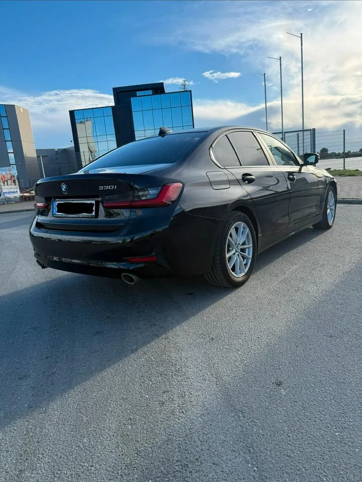BMW 330I