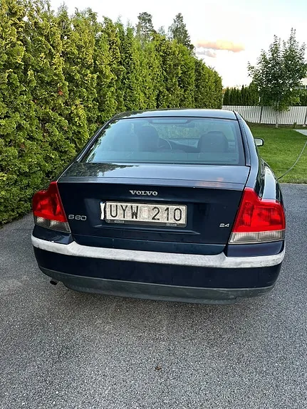 Volvo S60 2004 photo 2