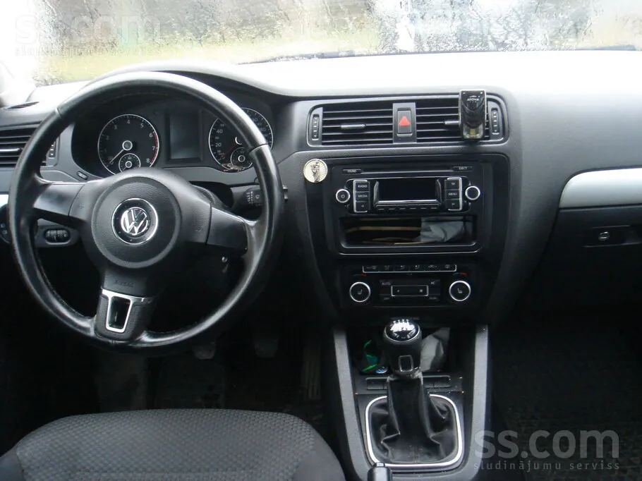 Volkswagen Jetta 2012 photo 5