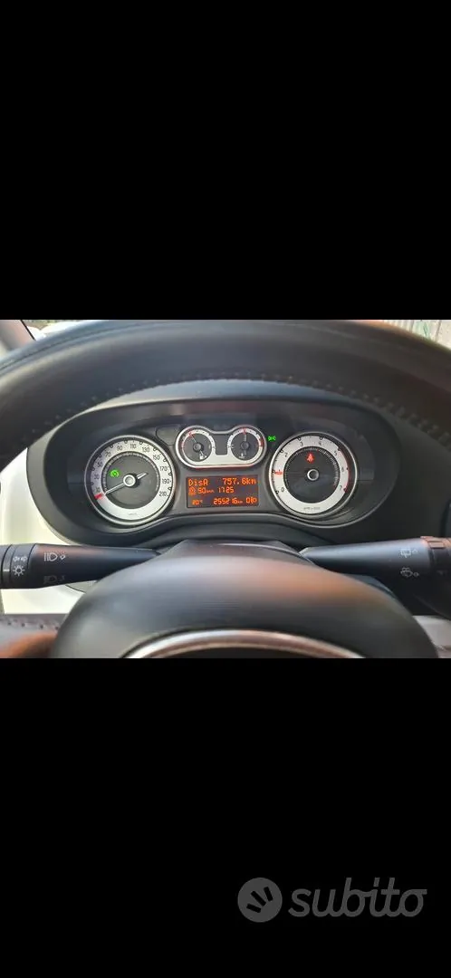 Fiat 500L 2013 photo 4