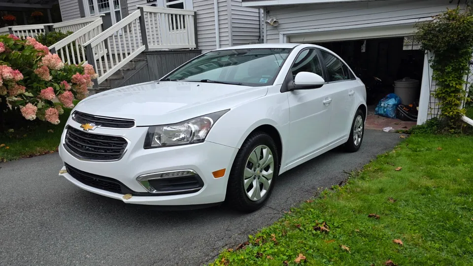 Chevrolet Cruze 2015 photo 2