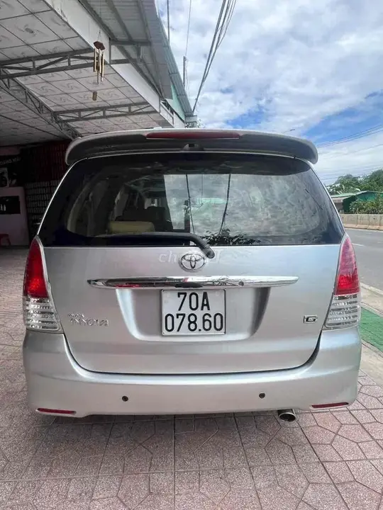 Toyota Innova 2009 photo 2