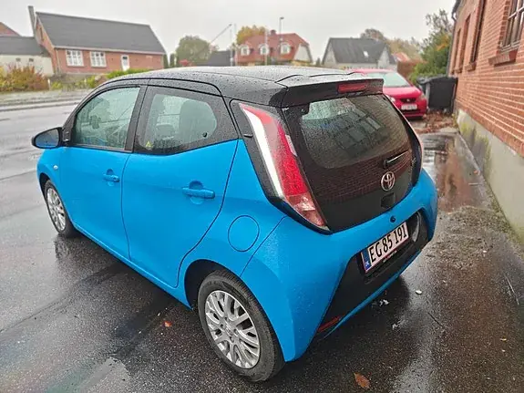 Toyota Aygo 2015 photo 2