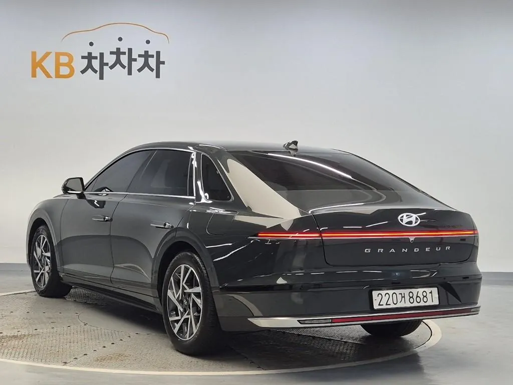 Hyundai Grandeur 2023 photo 2
