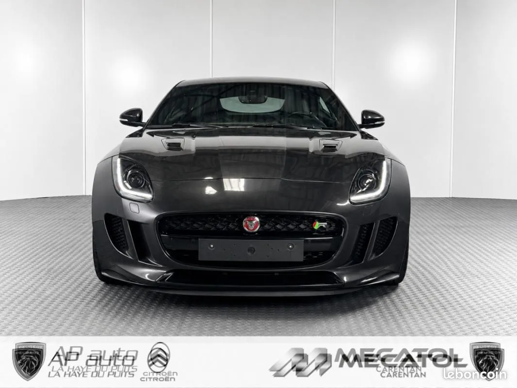 Jaguar F-Type 2015 photo 2