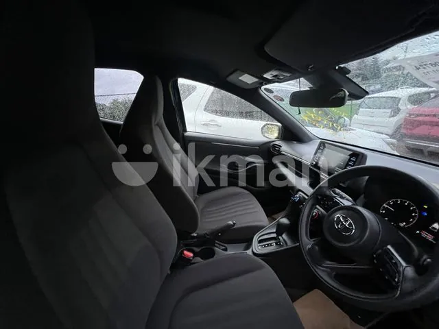 Toyota Yaris 2023 photo 3