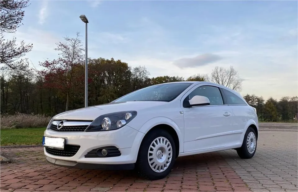Opel Astra Gtc
